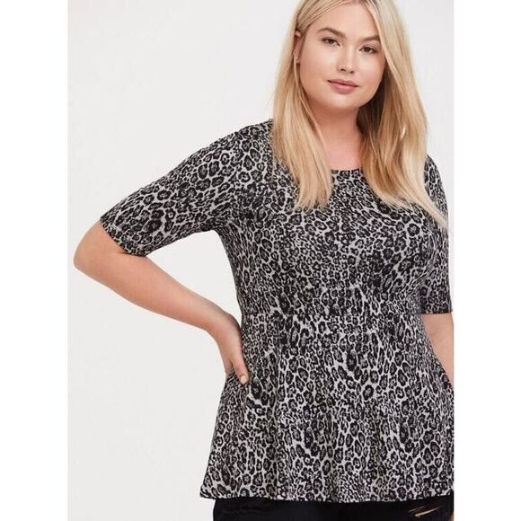 Torrid Womens Top Size 5X Leopard Studio Knit Peplum Shirt Black Gray - Picture 1 of 7